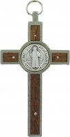 Immagine di 'Croce San Benedetto in legno naturale e metallo - 8 cm'