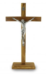 Copertina di 'Crocifisso da tavolo con base in legno ulivo con Cristo in metallo ossidato - 32 cm'