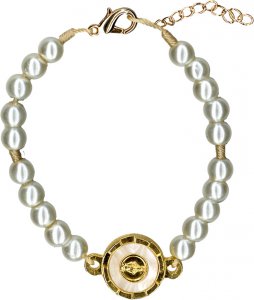 Copertina di 'Bracciale MEA con grani in perla e medaglia miracolosa dorata'