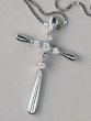 Catenina con croce d'argento stilizzata con zirconi