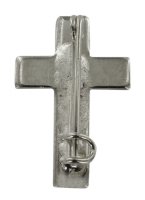 Immagine di 'Crocetta distintivo in metallo argentato zigrinato con spilla - 2,5 cm'