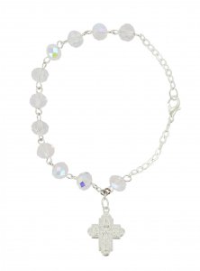 Copertina di 'Braccialetto rosario con 11 grani in cristallo di colore bianco e croce'