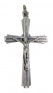 Copertina di 'Croce con Cristo riportato in metallo argentato - 4,5 cm'