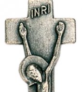 Immagine di 'Croce con Cristo stampato in metallo ossidato - 5 cm'