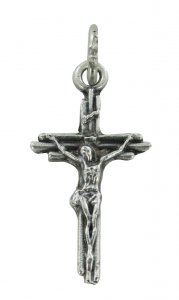 Copertina di 'Croce tre tronchi con Cristo riportato in metallo ossidato - 2,5 cm'