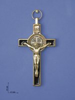 Croce in metallo "San Benedetto" su sfondo nero - altezza 8 cm