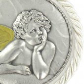 Immagine di 'Sopraculla in pelle con medaglia in metallo raffigurante un angelo cherubino (bianco)  7 cm'