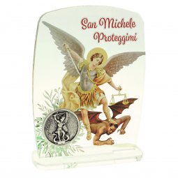 Copertina di 'Quadretto da appoggio in plexiglass trasparente "San Michele Proteggimi" con medaglia - dimensioni 11 x 8 cm'