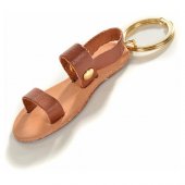 Portachiavi in cuoio e metallo con sandalo francescano - dimensioni 7x3cm