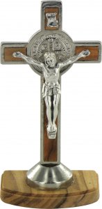 Copertina di 'Croce San Benedetto da tavolo in ulivo e metallo con base - 9 cm'