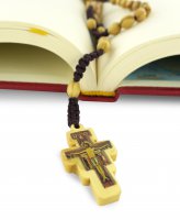 Immagine di 'Rosario ulivo ovale legatura seta con croce San Damiano'