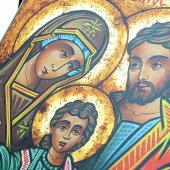 Immagine di 'Icona bizantina dipinta a mano "Sacra Famiglia con Gesù benedicente in veste verde" - 18x14 cm'