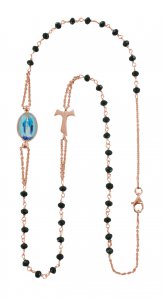 Copertina di 'Collana rosario Girocollo in argento 925 bagnato in ora rosa perle nere con croce tau e medaglia Miracolosa in argento'