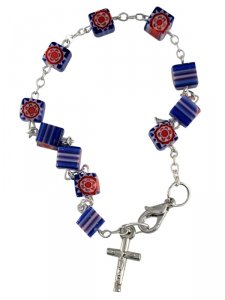 Copertina di 'Bracciale rosario con grani vetro blu'