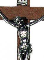 Immagine di 'Crocifisso in legno con Cristo in metallo ossidato - 10 x 5 cm'