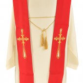 Immagine di 'Stola rossa con frangia e cordoniera con croce ricamata a macchina'