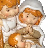 Immagine di 'Nativit in resina colorata, decorazione natalizia/soprammobile con luce, piccolo presepe con Sacra Famiglia, 8,5 x 10 cm'