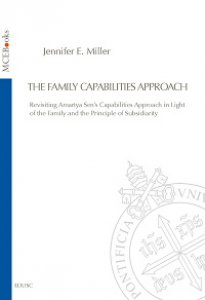 Copertina di 'Family Capabilities Approach'