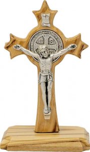 Copertina di 'Croce di San Benedetto da tavolo in legno d'ulivo con punte - altezza 8 cm'