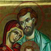 Immagine di 'Icona greca dipinta a mano "Sacra Famiglia con Ges benedicente in veste arancione" - 31x24 cm'
